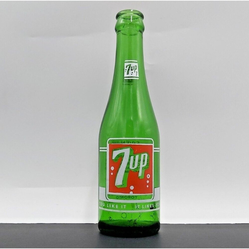 7-Up Collectible Bottle-Seven Up Ontario Limited -7 Ounces-Canada